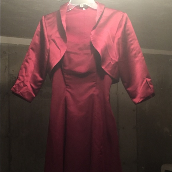 Da Vinci Dresses & Skirts - Elegant burgundy gown